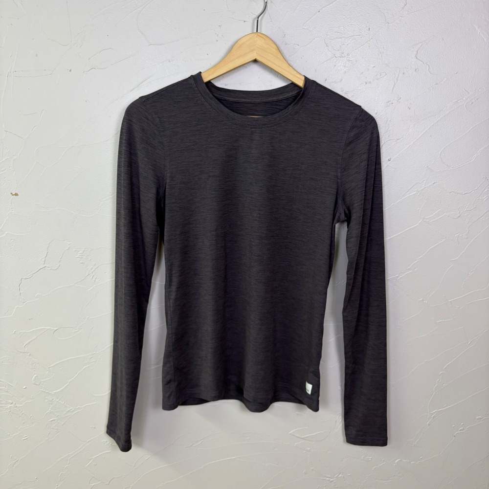 Vuori Women's Lux Crew Long Sleeve Shirt Heather Brown Medium Workout Gym